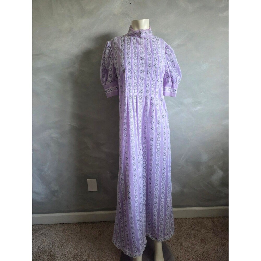 Vtg Purple White Lace Overlay Green Flora Pattern Prairie Maxi High Collar Dress